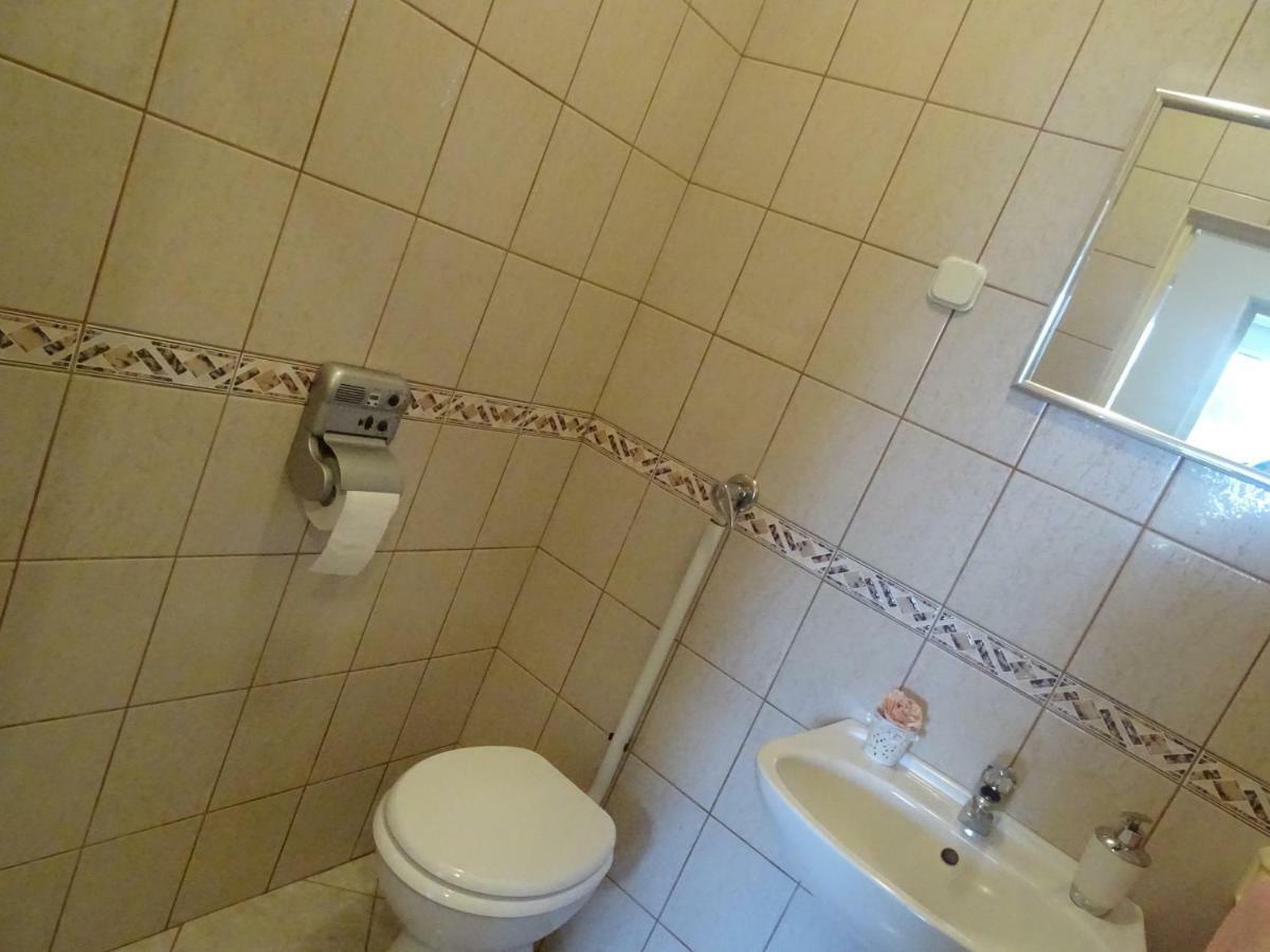 Apartman Iris S Terasom Rijeka Buitenkant foto
