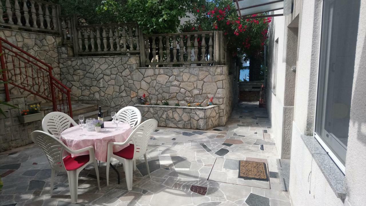 Apartman Iris S Terasom Rijeka Buitenkant foto
